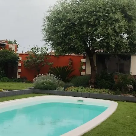 Grande Maison Avec Piscine Près De Saint-émilion Villa *